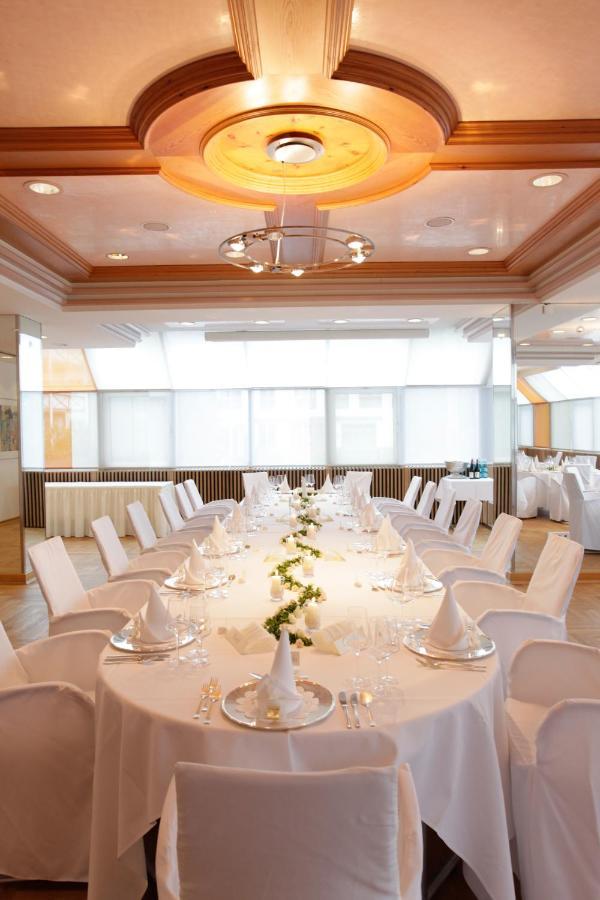 קאסל Hotel Gude מראה חיצוני תמונה