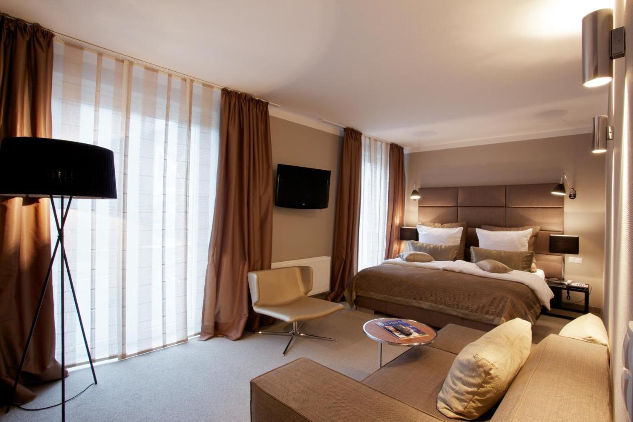קאסל Hotel Gude מראה חיצוני תמונה