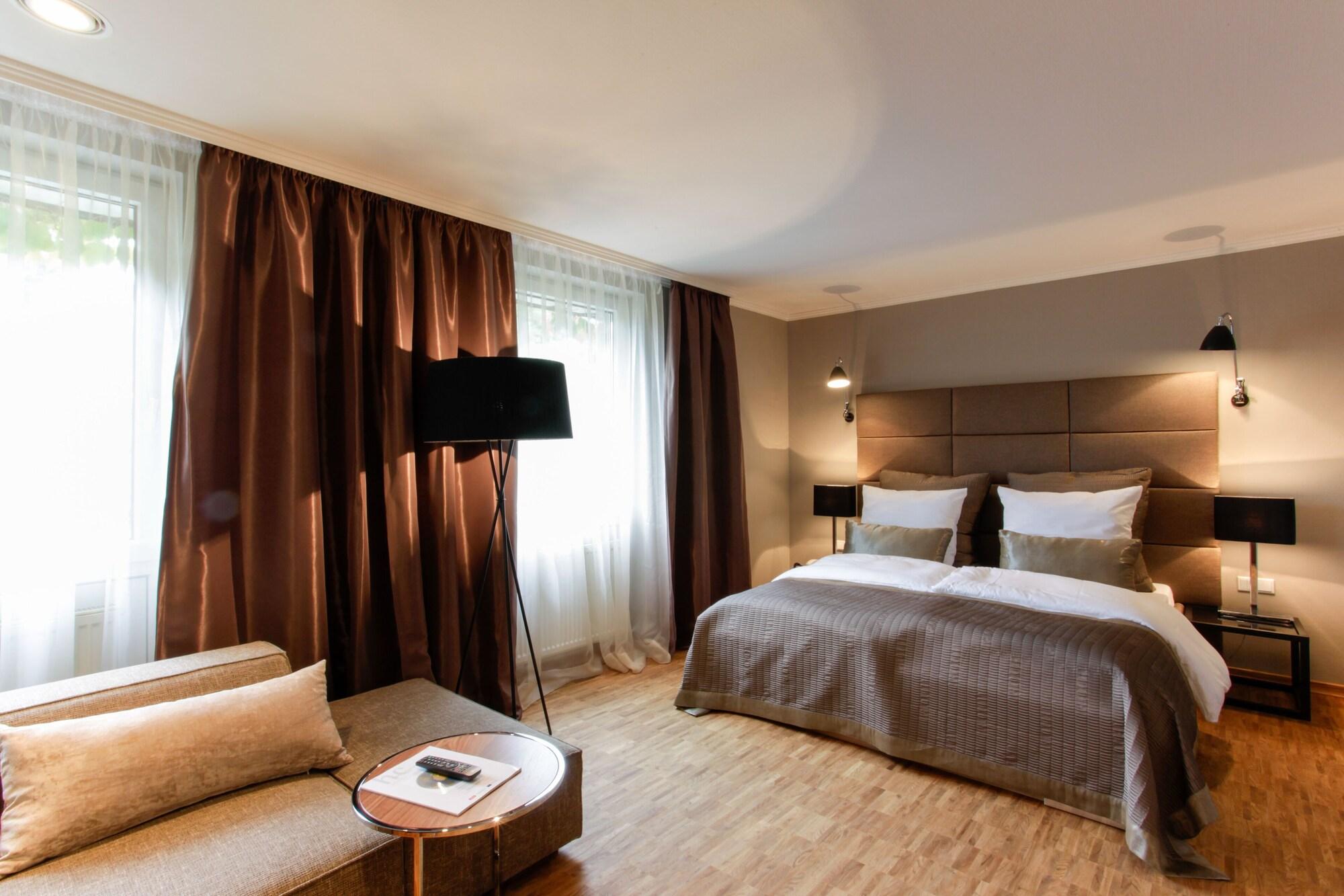 קאסל Hotel Gude מראה חיצוני תמונה