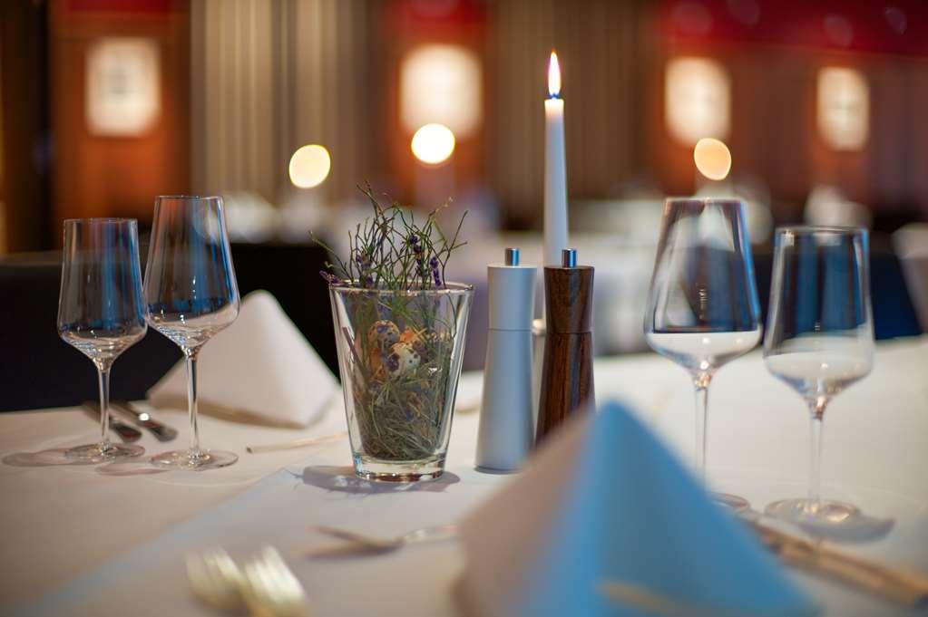 קאסל Hotel Gude מסעדה תמונה
